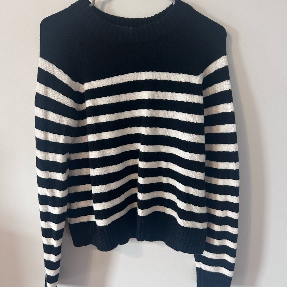GAP Black and White Striped Crew Neck Sweater